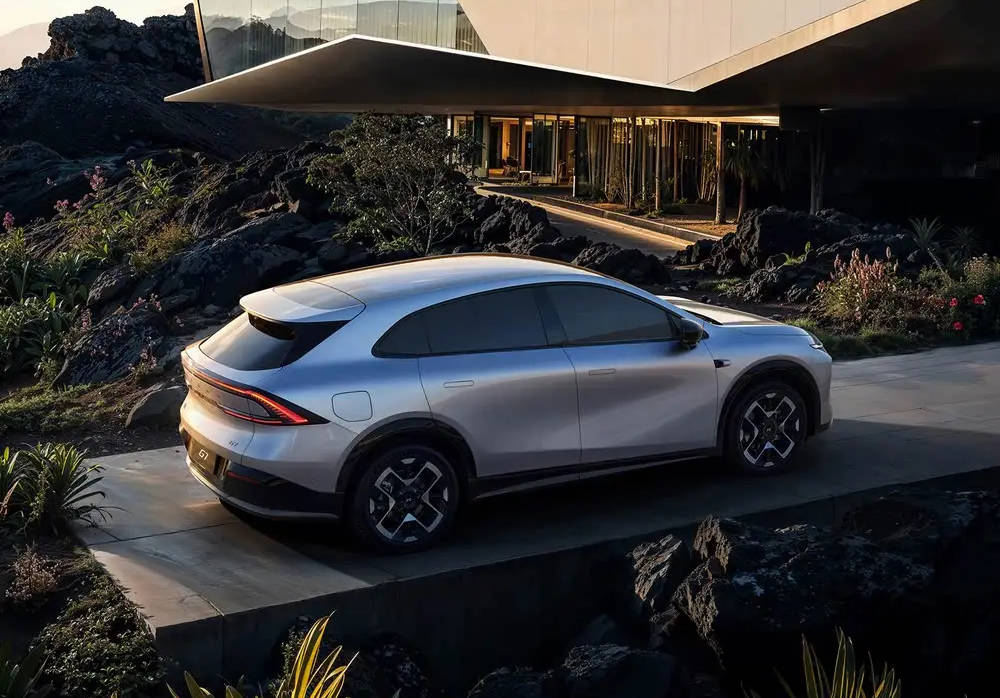 首搭“追光全景”抬頭顯示 小鵬G7將于6月內正式亮相并預售