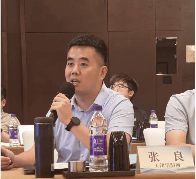 《電動(dòng)汽車安全救援友好性設(shè)計(jì)導(dǎo)則》團(tuán)體標(biāo)準(zhǔn)啟動(dòng)會(huì)在京召開