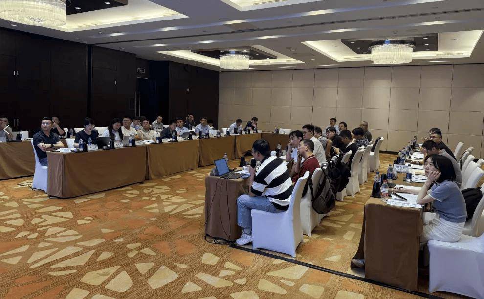 《電動(dòng)汽車安全救援友好性設(shè)計(jì)導(dǎo)則》團(tuán)體標(biāo)準(zhǔn)啟動(dòng)會(huì)在京召開