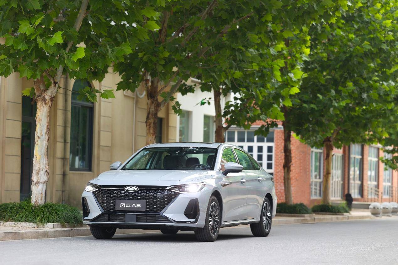 拆解式發布會,安全性不遮掩 風云A8上市7.99萬起