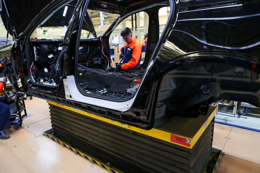 開撕!你買沃爾沃全新S90的錢,都花去了哪里?