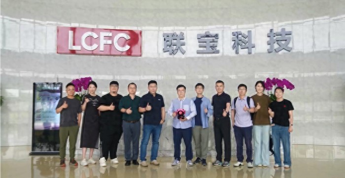 京東采銷直播探秘ThinkPad“燈塔工廠” 實(shí)測產(chǎn)品品質(zhì)可靠