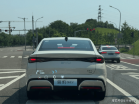 10.98萬(wàn)元起,最高續(xù)航545公里,比亞迪海豹06EV北京區(qū)域上市