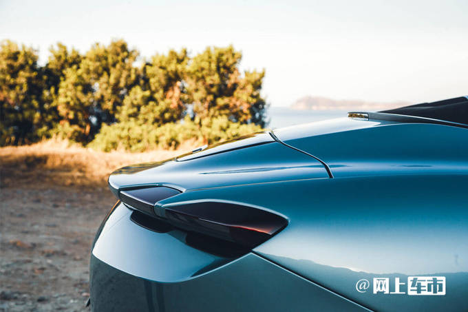 年輕人第一臺性能車新解:當法拉利 Roma Spider 遇上意式浪漫