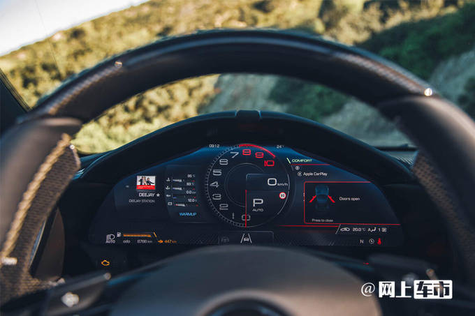 年輕人第一臺性能車新解:當法拉利 Roma Spider 遇上意式浪漫