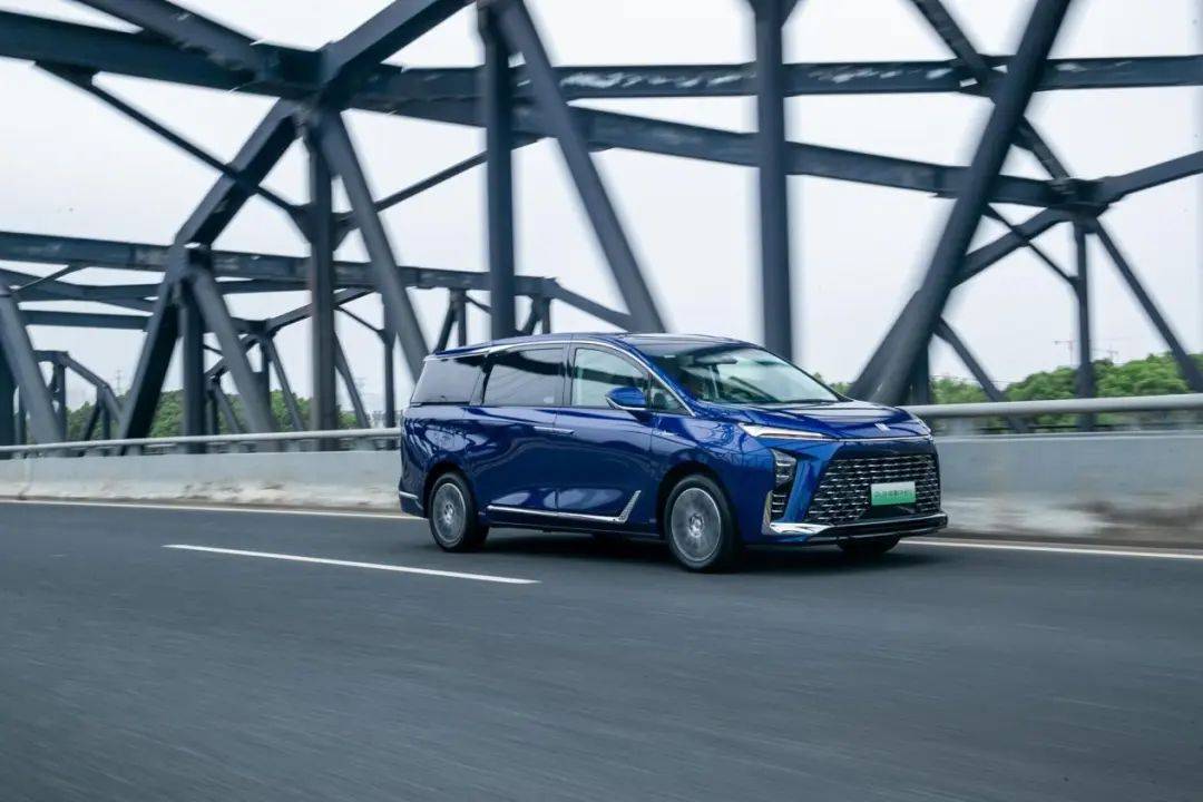 從GL8插混破局到“逍遙”架構筑基 上汽通用登頂合資新能源銷量榜