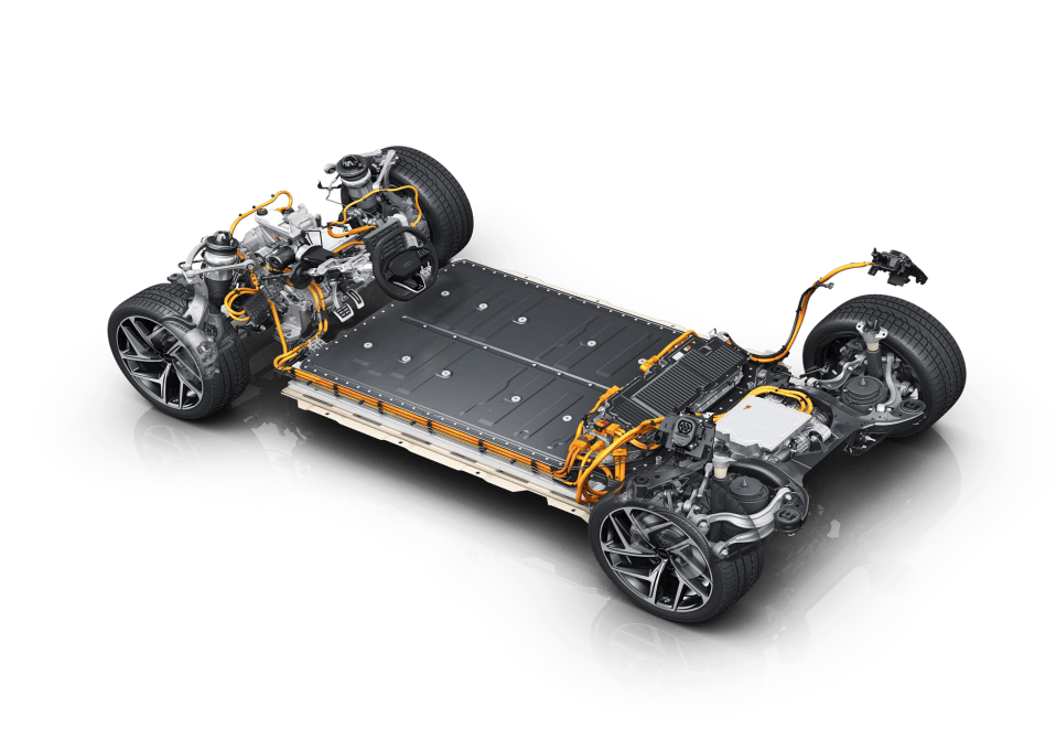 搶先試駕一汽奧迪Q6L e-tron,德國駕控聯袂華系智慧