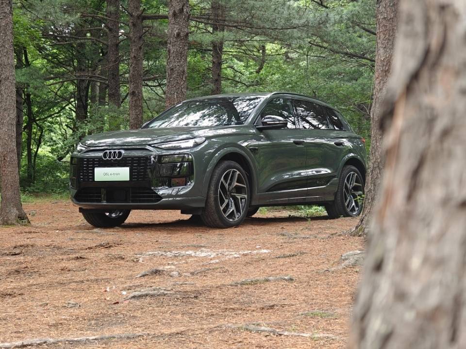 搶先試駕一汽奧迪Q6L e-tron,德國駕控聯袂華系智慧