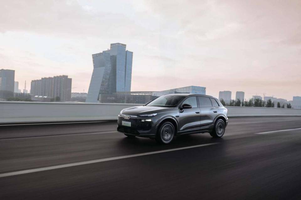 搶先試駕一汽奧迪Q6L e-tron,德國駕控聯袂華系智慧