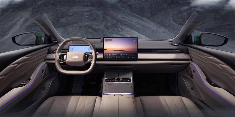 奇瑞風云A9L與吉利星耀8,15萬級中大型品質插混轎車怎么選?