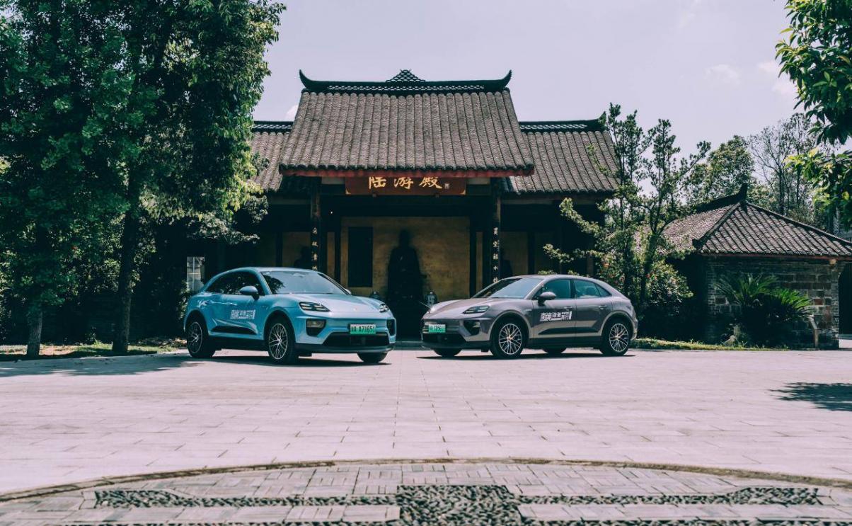 純電狂飆西南!保時捷Macan帶你玩轉\"南境?勁馳而行\"試駕盛宴