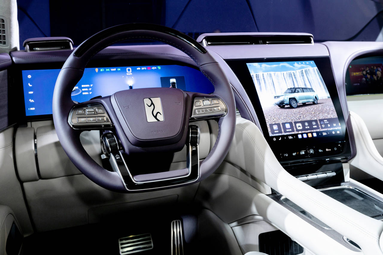 仰望U8L內飾首發:真正的中式豪華,不用相互貶損