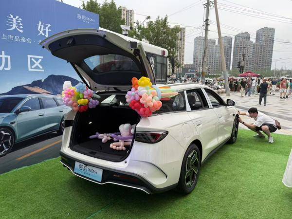 同級無對手,比亞迪海豹06 DM-i低價(jià)殺入旅行車市場