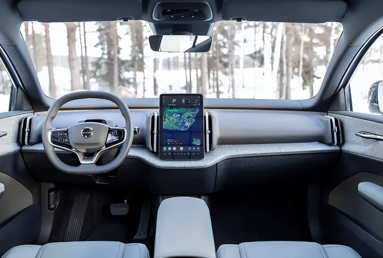 三問電動時代,沃爾沃入門級電動SUV—EX30 Cross Country上市