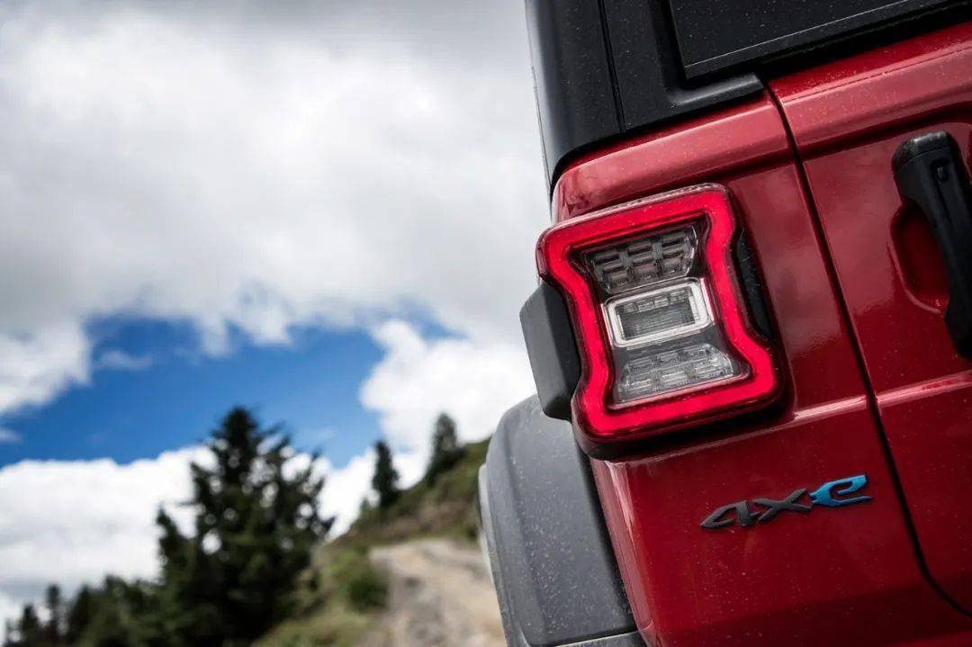 廣菲克的Jeep走了,但進口的Jeep牧馬人還是好車