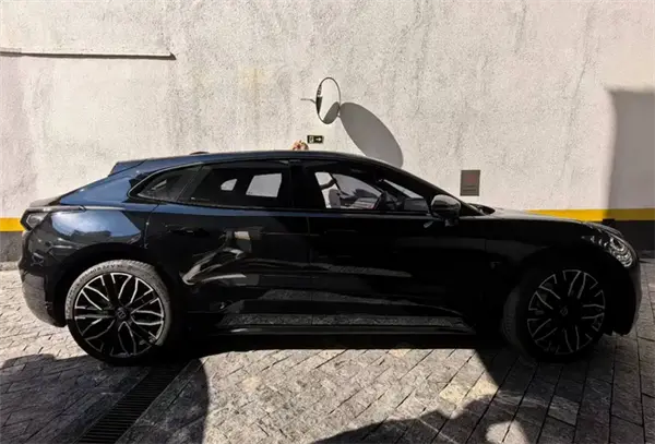 全球首輛！極氪001防彈版現身巴西：安全感直接拉滿