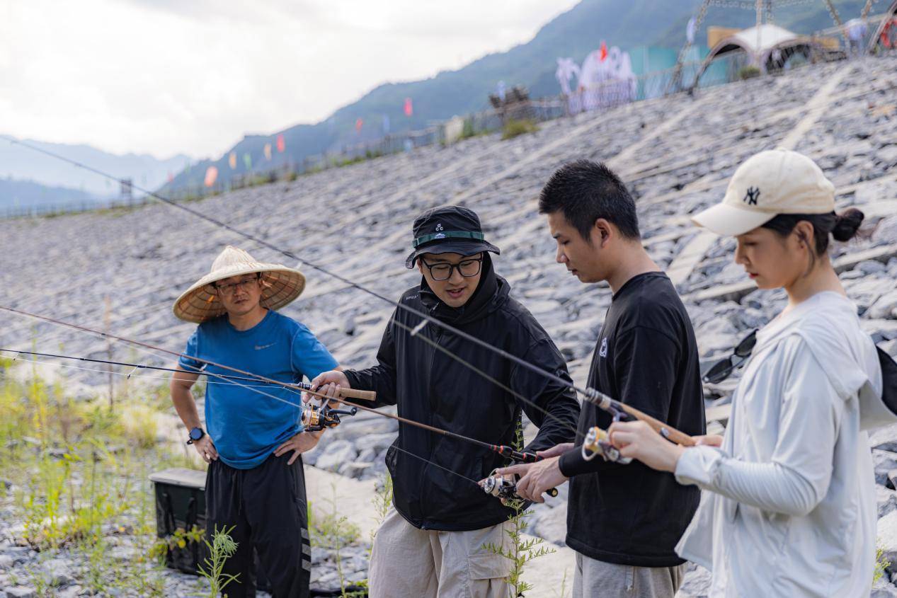 百萬銀河探釣川渝藏,星耀8以2.7L油耗解碼“全能務實”基因
