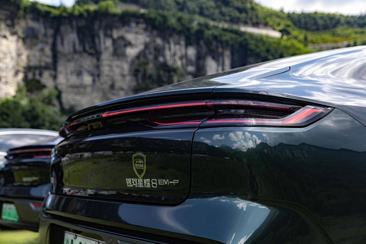 百萬銀河探釣川渝藏,星耀8以2.7L油耗解碼“全能務實”基因