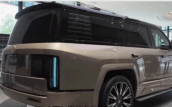 仰望U8L鼎世版預售130萬,尺寸加大,配備金標,氣勢不輸庫里南!