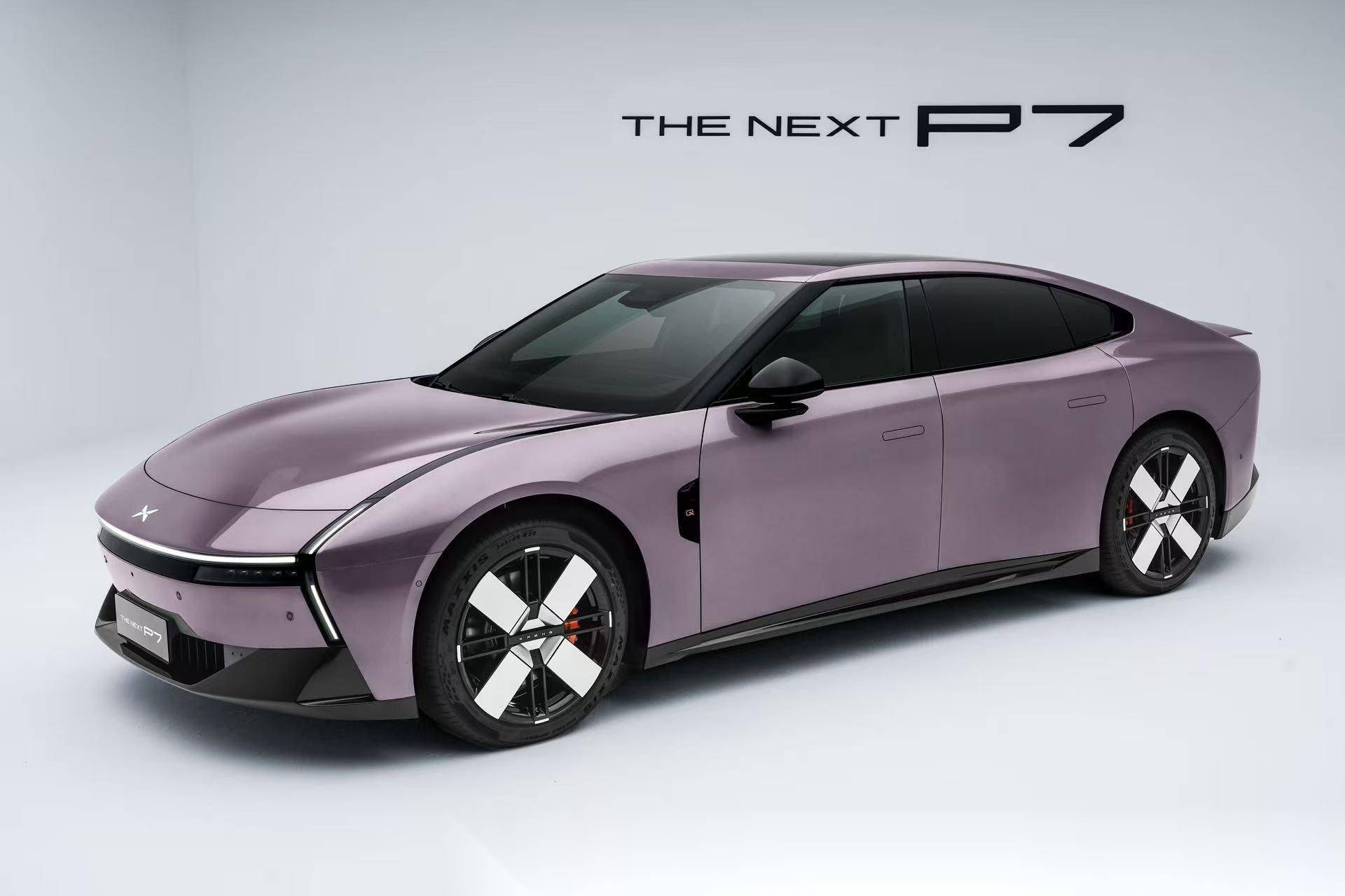 中置電驅(qū)+3顆圖靈芯片!全新小鵬P7:22.98萬交個朋友?