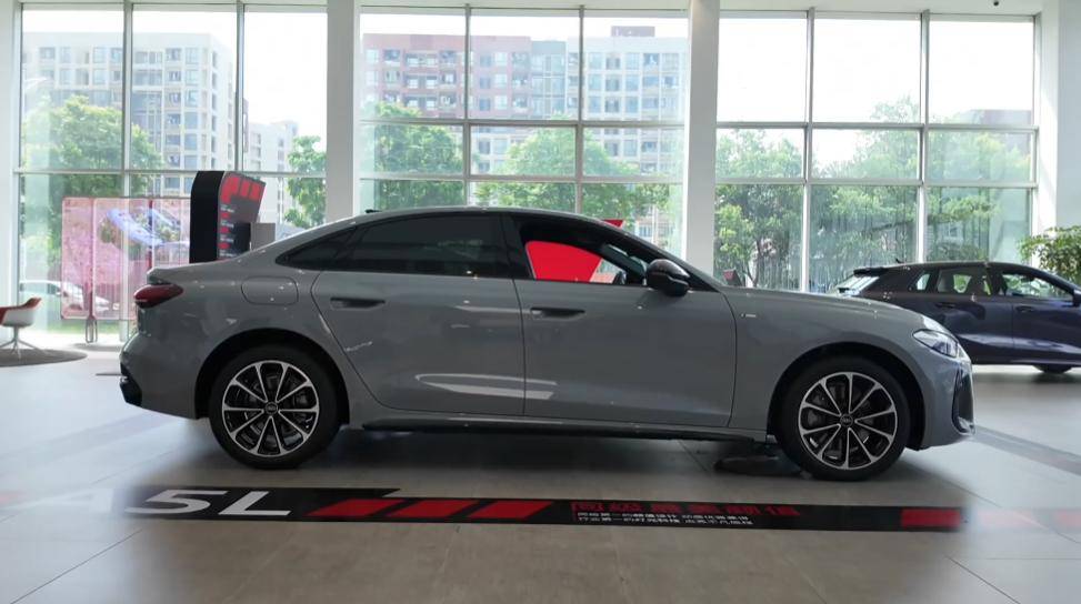 國產奧迪A5L公布售價!一汽版和上汽版有何區別?選哪個?