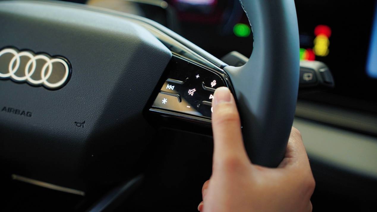 探店一汽奧迪Q6L e-tron:PPE平臺交出驚艷答卷