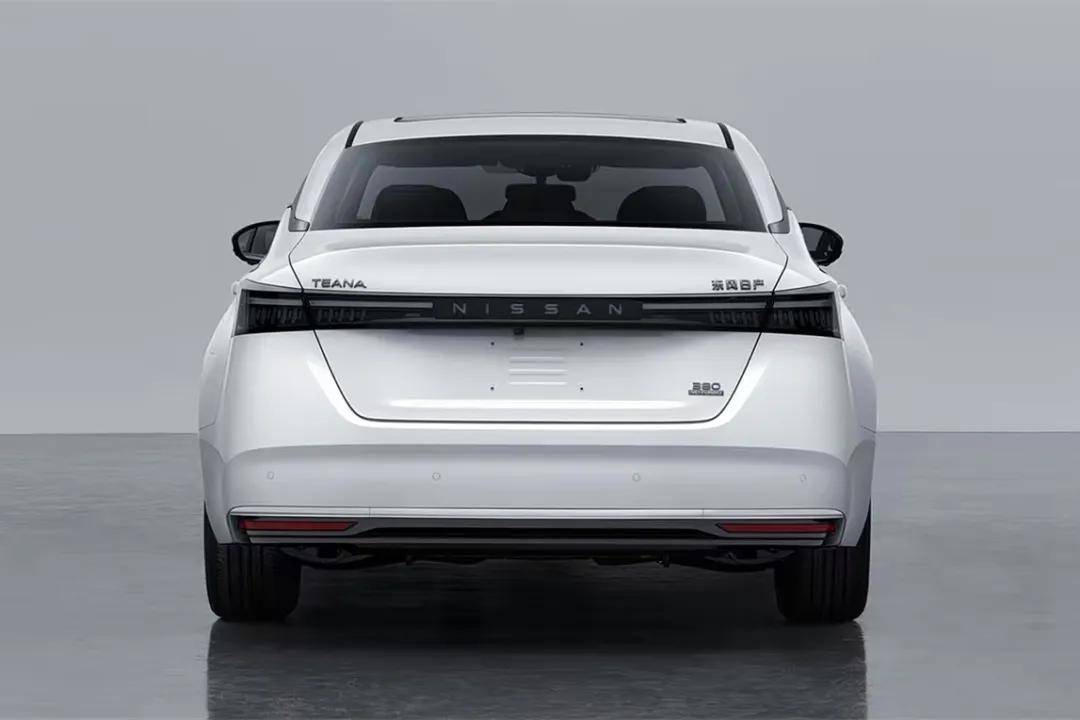 工信部新車丨天籟推雙拼色,日產N6上插混,全新威蘭達走硬派風?