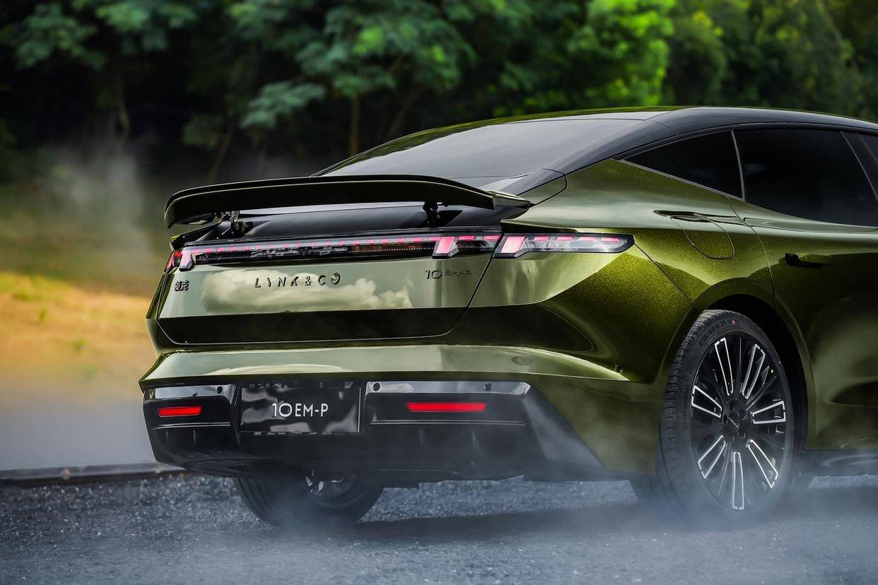 領克10 EM-P:預售19.2萬起,全系電混四驅,入門即頂配