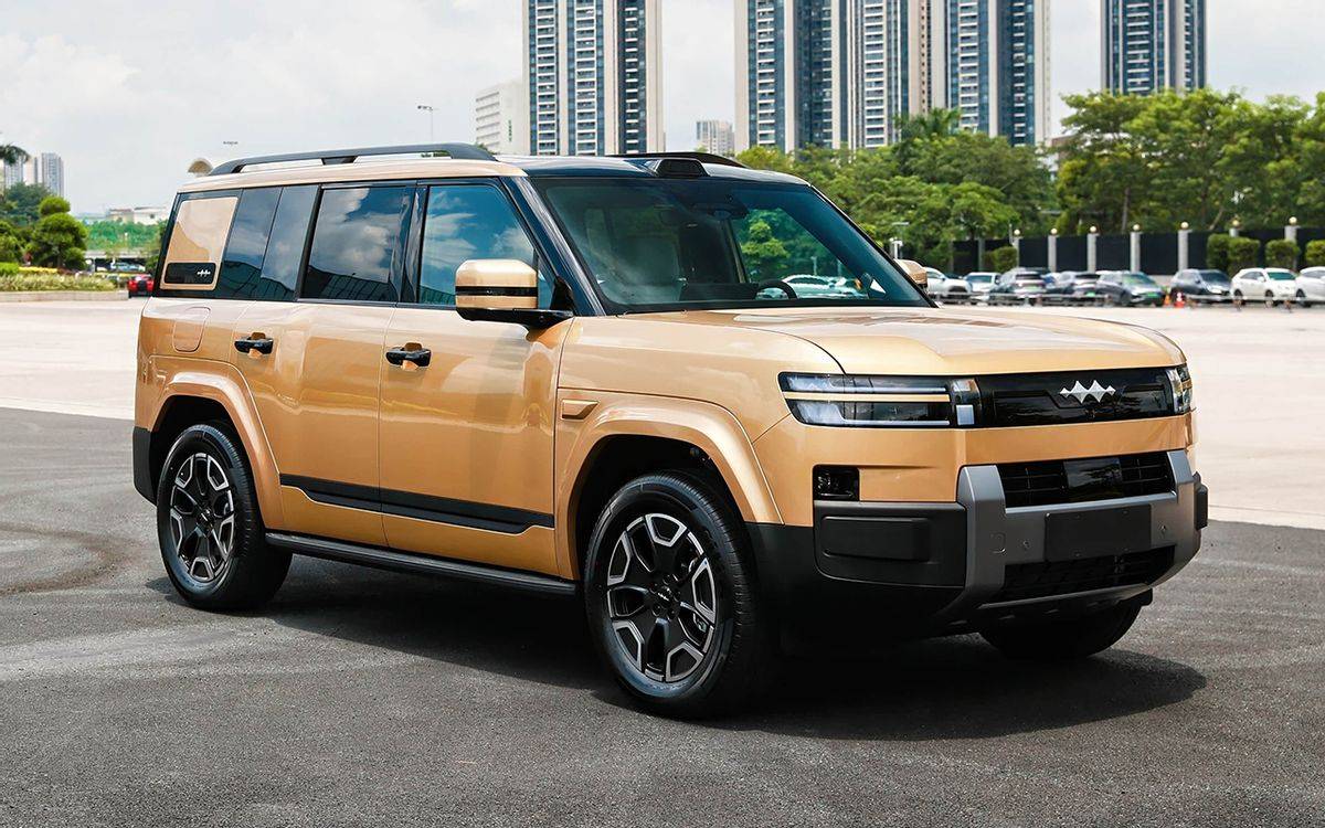 預(yù)計(jì)售價(jià)25-32萬(wàn),方程豹鈦7外形竟撞臉第五代勝達(dá)?