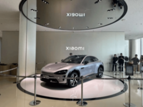 目標年內盈利,先沖線的是小鵬還是小米?