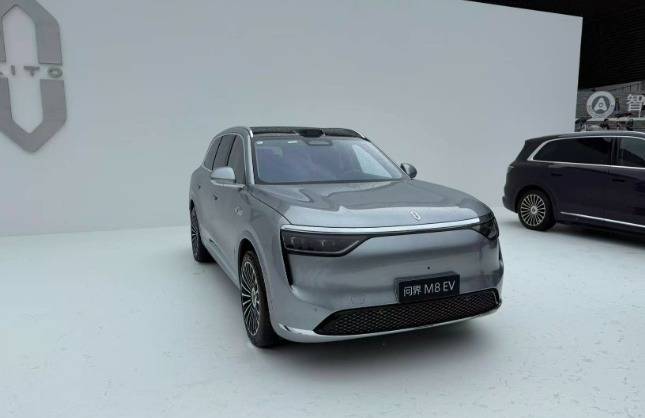 鴻蒙智行“踩電門(mén)”,新品集中下餃子,上演同門(mén)廝殺?