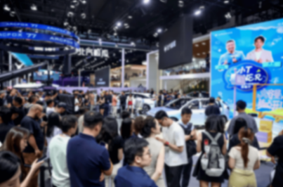 極狐 T1 將9月11日上市!成都車展現(xiàn)場人氣十足