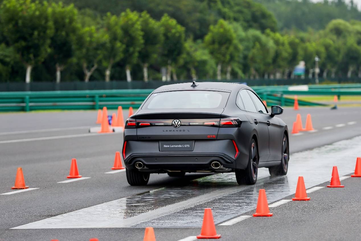 13萬即可多拿下GTS 全新凌渡L怎么選?