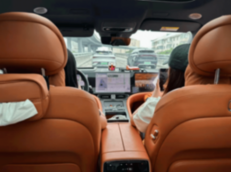 從智能化、電動化席卷汽車行業的那一刻起,智能輔助駕駛就成為一把最鋒利的匕首,刺向傳統車企的最深處