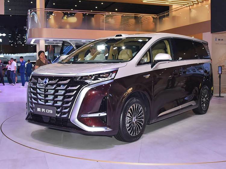 2025年9月份3款最熱銷綠牌MPV最近都換新了!