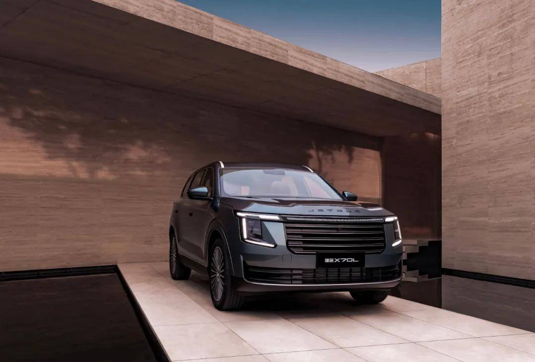 捷途X70L,電車時代將燃油車配置、空間價值做到家