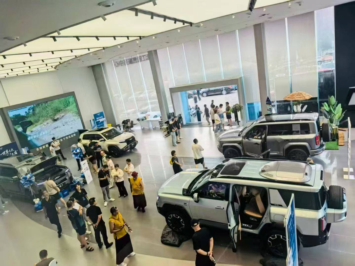 方程豹公布鈦7車主畫像,試駕或需排隊!品牌9月交付可能破2萬臺