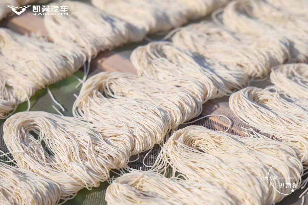 凱翼 “百城千集” 落子無錫許舍老街!千年煙火里,這場汽車市集藏滿生活溫度