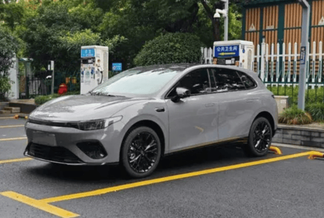 零跑Lafa5曝光,四季度上市,兩套輔助駕駛方案