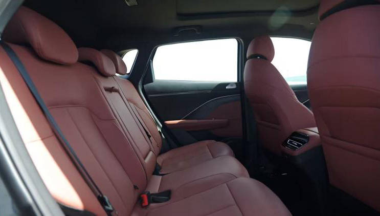 試駕長(zhǎng)安CS55 PLUS:新能源時(shí)代下的爆款油車