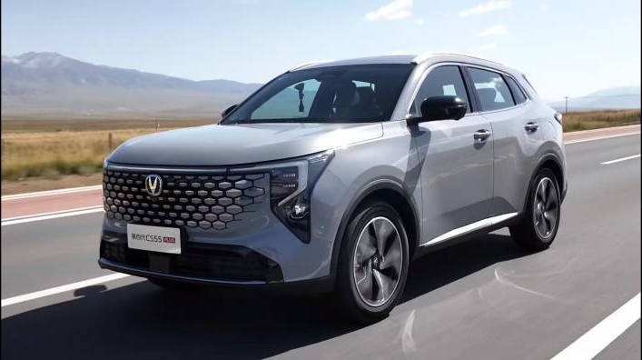 試駕長(zhǎng)安CS55 PLUS:新能源時(shí)代下的爆款油車