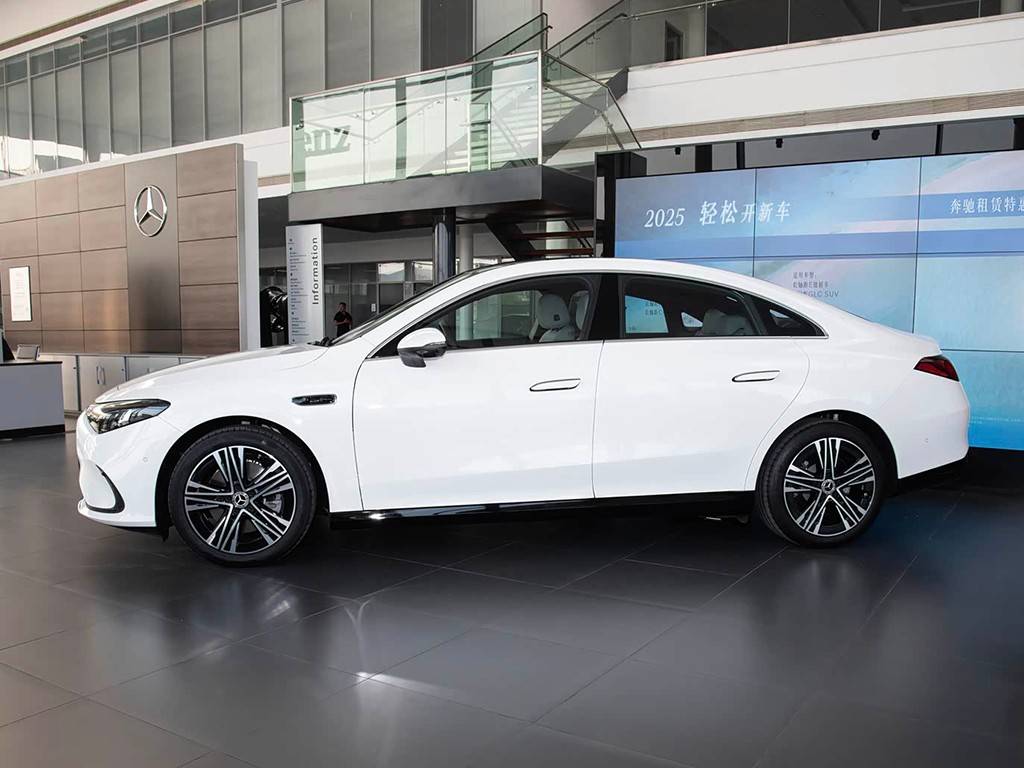奔馳還是不懂國人!全新純電CLA預售要賣25.9萬起,誰會買?