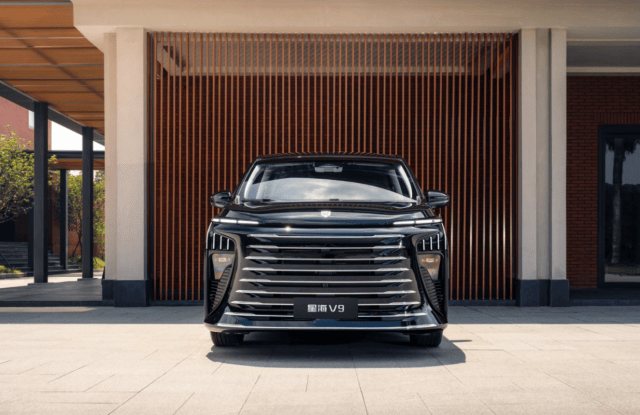 霸榜三大平臺(tái)MPV口碑首位!2025MPV大黑馬,星海V9火了!