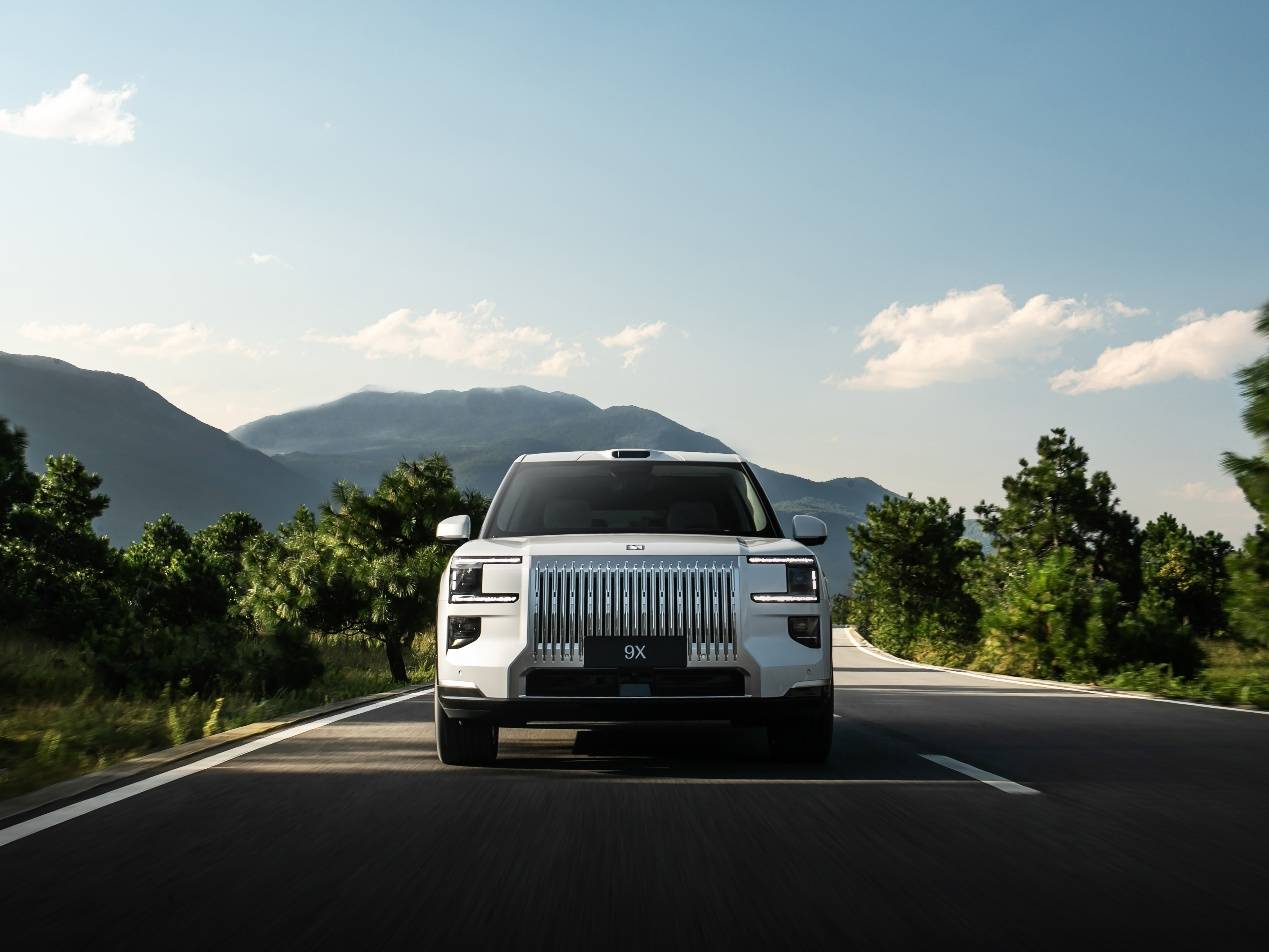 技術(shù)旗艦的新奢華風(fēng)向,極氪竟交出了四個(gè)答卷