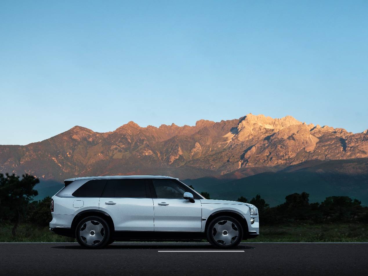 技術(shù)旗艦的新奢華風(fēng)向,極氪竟交出了四個(gè)答卷