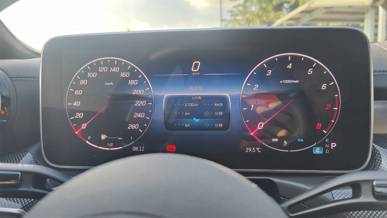 獨(dú)立試駕奔馳C級(jí):閃耀的三叉星,還依然璀璨么?