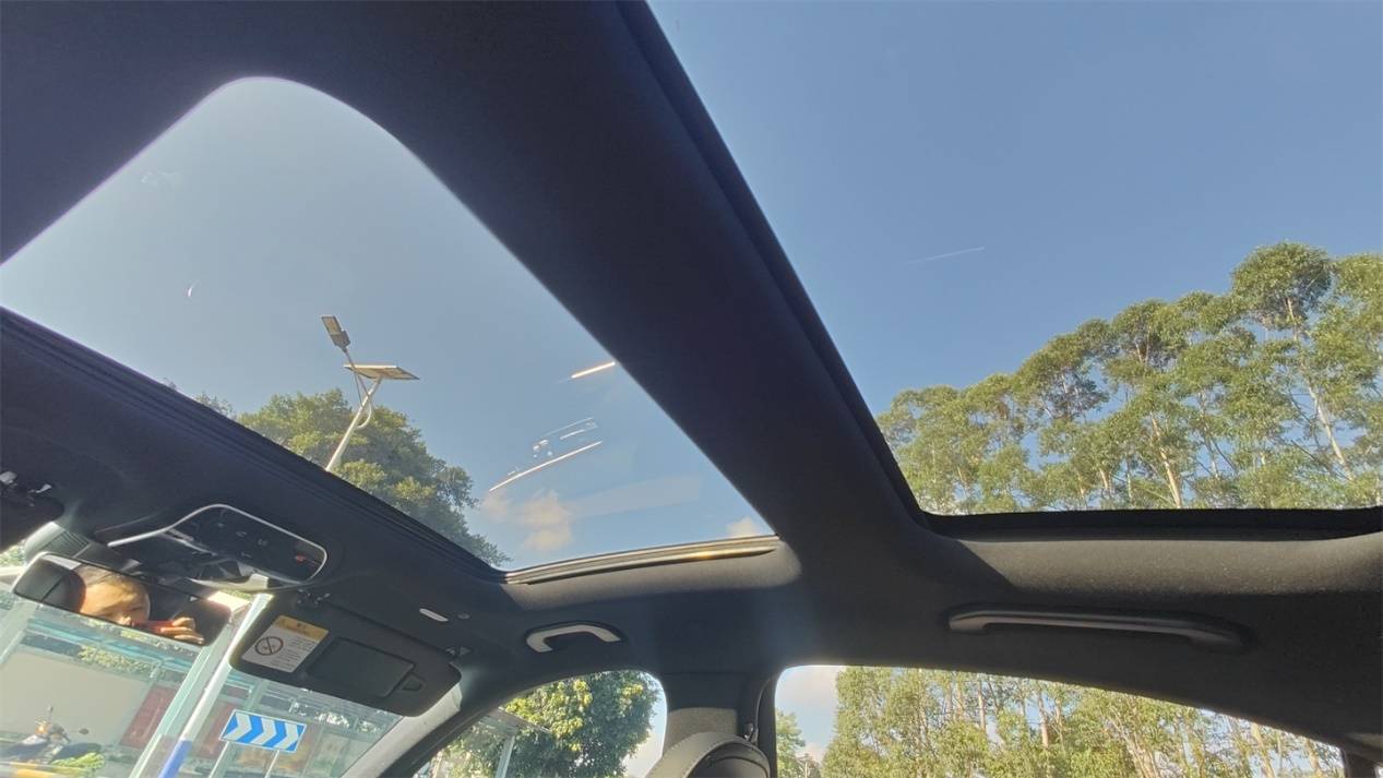 獨(dú)立試駕奔馳C級(jí):閃耀的三叉星,還依然璀璨么?