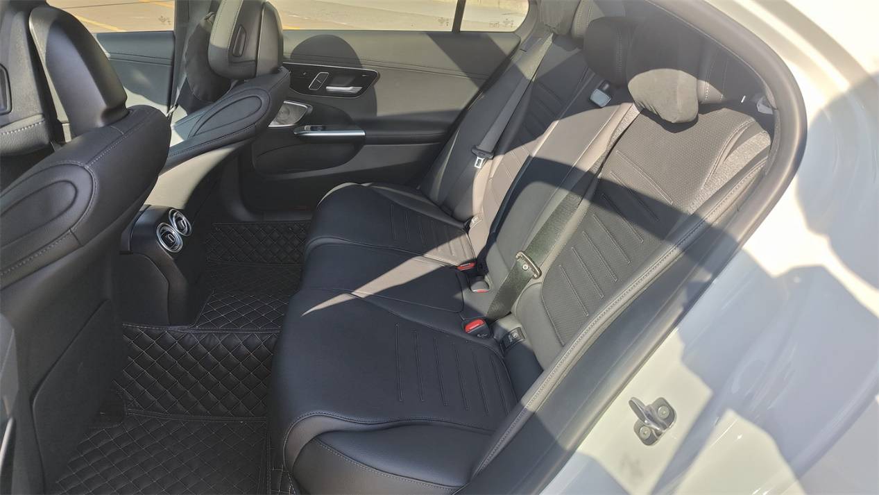 獨(dú)立試駕奔馳C級(jí):閃耀的三叉星,還依然璀璨么?