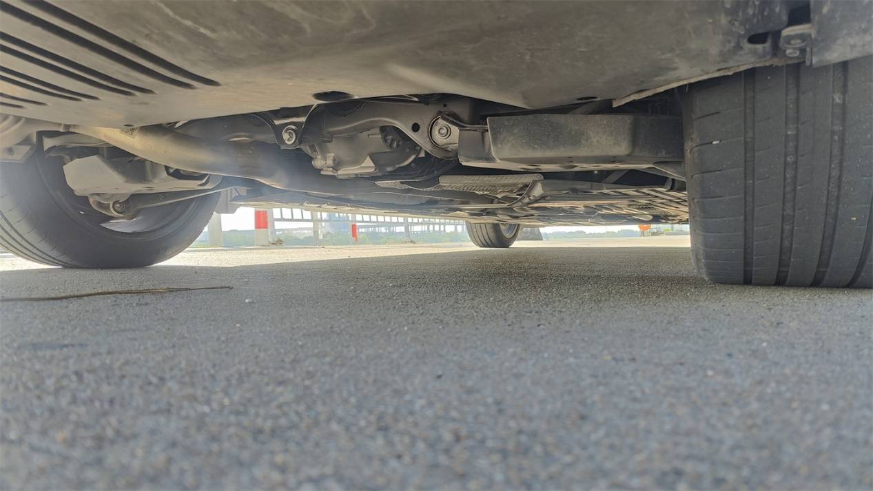 獨(dú)立試駕奔馳C級(jí):閃耀的三叉星,還依然璀璨么?