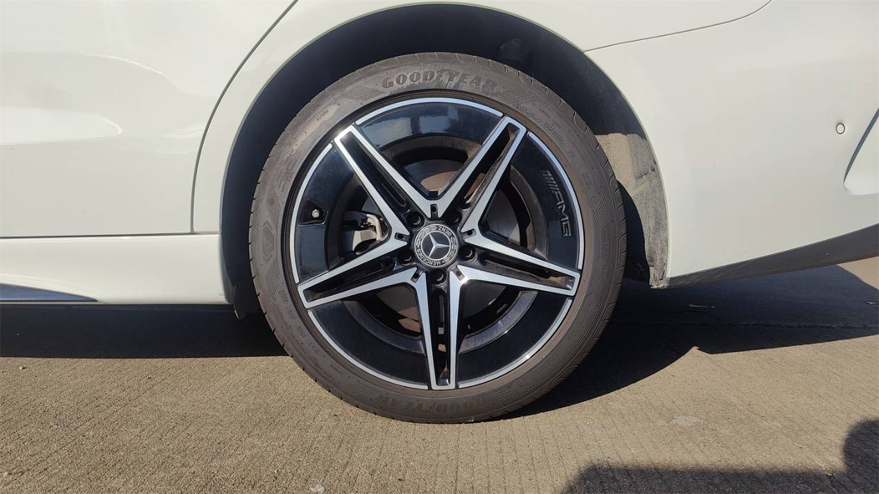 獨(dú)立試駕奔馳C級(jí):閃耀的三叉星,還依然璀璨么?